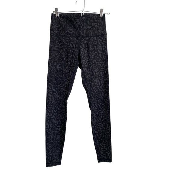 LULULEMON Wunder Under Full on luxtreme 28” size 6 camo deep coal multi - Picture 2 of 9